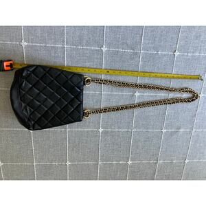 Lord & Taylor vintage black quilted leather handbag with gold chain strap